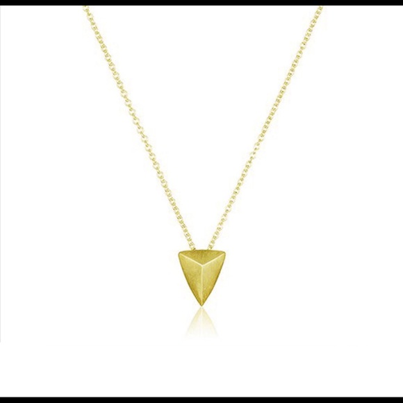 Triangle Arrow Necklace - Picture 3 of 3